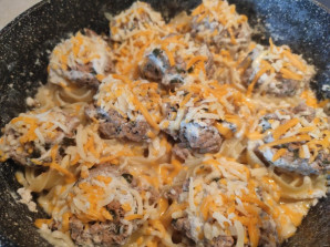 Гнезда из лапши с фаршем и горчичным кетчупом "Махеевъ" Беларусь - фото шаг 8