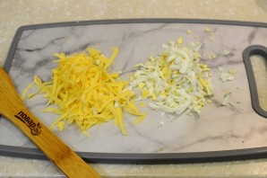 Салат "Пятачок" с креветками - фото шаг 3