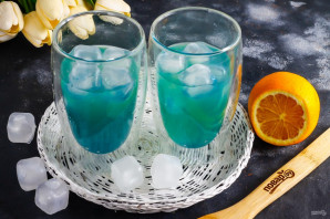 Безалкогольный коктейль "Голубая лагуна" - фото шаг 4
