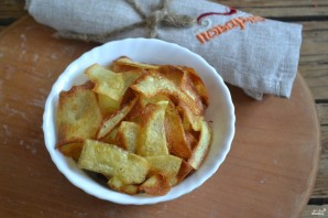 Картофельные чипсы в духовке - фото шаг 4