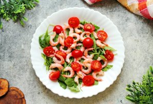 Новогодний салат с креветками - фото шаг 5