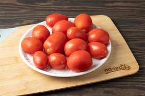 Квашеные помидоры на зиму холодным способом - фото шаг 3