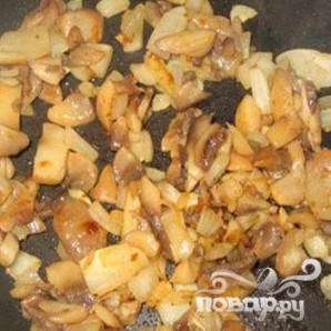 Куриное филе с грибами под сыром - фото шаг 3