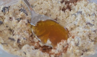 Овсяное печенье с медом на кефире - фото шаг 2