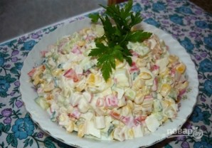 Крабовый салат с огурцом - фото шаг 6