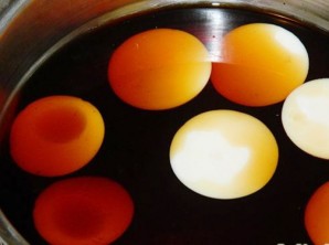 Грибочки из яиц - фото шаг 3