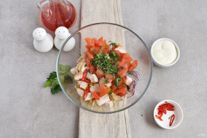 Салат с помидорами и куриным филе - фото шаг 3