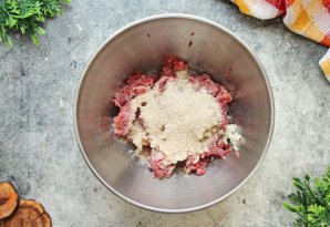 Новогодние котлеты - фото шаг 4