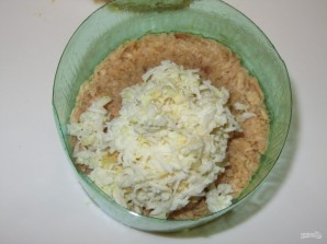 Салат "Мимоза" с картошкой и сыром - фото шаг 3
