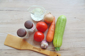 Соте из кабачков и помидоров - фото шаг 1