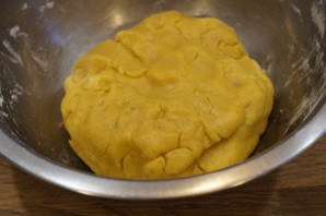 Тесто на желтках - фото шаг 2
