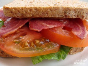 Сандвич с индейкой, листовым салатом и помидором - фото шаг 5