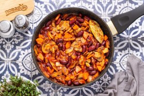 Фасоль с грибами