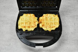 Вафли с кабачком и сыром - фото шаг 8