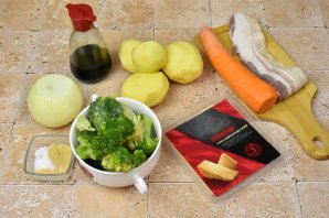 Картофельный суп с брокколи - фото шаг 1