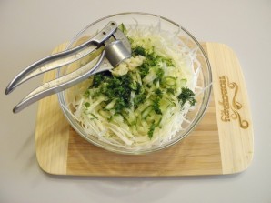 Салат из капусты - фото шаг 5