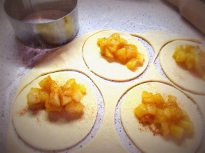 Пирожки с творогом и яблоками - фото шаг 3