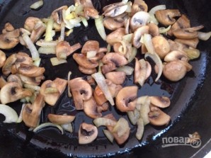 Салат с грибами и куриной грудкой - фото шаг 3