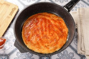 Быстрая пицца на сковороде - фото шаг 9