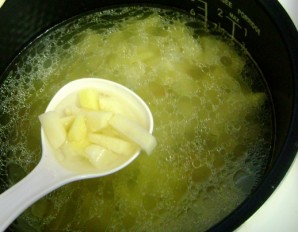 Суп с копченым сыром - фото шаг 3