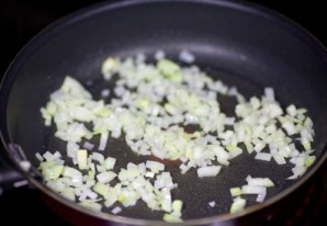 Салат из креветок, грибов и риса - фото шаг 2