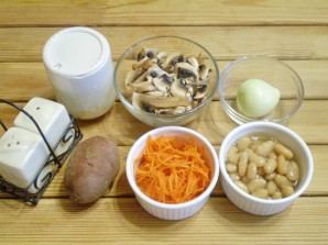 Салат с корейской морковкой и фасолью - фото шаг 1