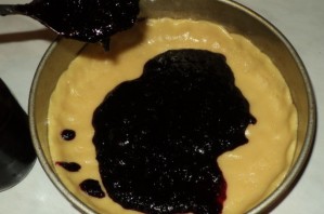 Пирог с черничным джемом - фото шаг 3