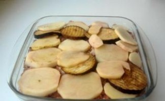 Запеканка из баклажанов и картофеля - фото шаг 4
