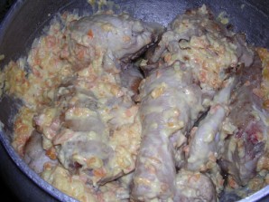 Курица в чугунке в духовке - фото шаг 5
