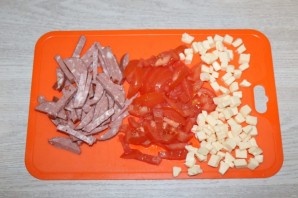 Салат "Обжорка" с фасолью - фото шаг 2