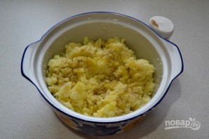 Картофельные оладьи в духовке - фото шаг 7