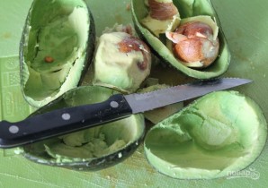 Салат с курицей и авокадо - фото шаг 1