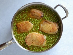Курица с рисом и зеленым горошком - фото шаг 6