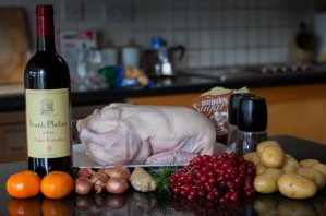 Жареная утка с соусом из красной смородины - фото шаг 1