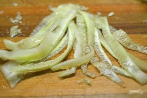 Диетический салат из моркови и огурца - фото шаг 3