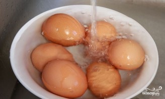 Яйца, фаршированные горчицей - фото шаг 2