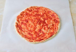 Пицца с сыром "Моцарелла" - фото шаг 6