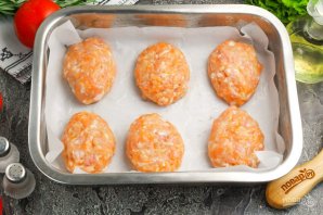 Куриные котлеты в духовке - фото шаг 6