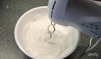 Густой крем для кексов - фото шаг 2