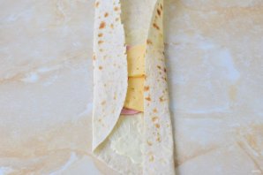 Конвертики с ветчиной и сыром - фото шаг 4