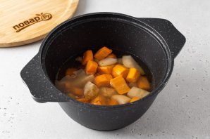 Суп-пюре с морковью и грушей - фото шаг 5