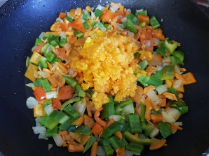 Яркий браслет из Поленты "Bravolli" - фото шаг 8