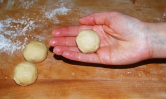 Картофельные пирожки в духовке - фото шаг 4