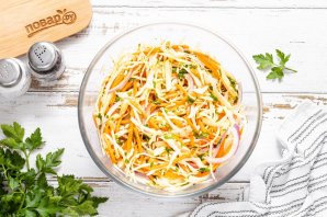Салат из свежей капусты - фото шаг 9