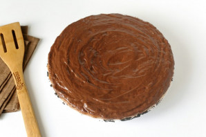 Дырявый пирог с шоколадной заливкой - фото шаг 9