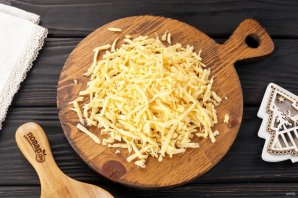 Салат слоеный с креветками - фото шаг 6