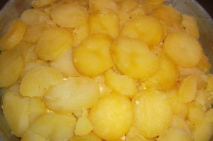 Картофельная запеканка с капустой - фото шаг 6