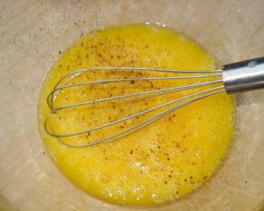 Яичница с кабачками - фото шаг 3