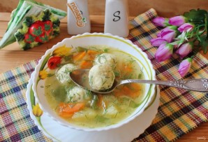 Овощной суп с сырными шариками - фото шаг 14