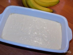 Творожная запеканка с банановым пюре - фото шаг 3